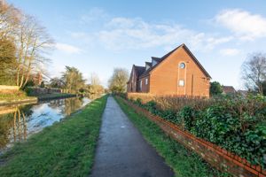 Canal- click for photo gallery